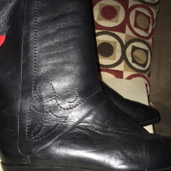 O.B.O.Boots like new - Picture 5 of 6